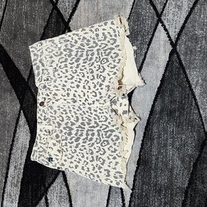 KANCAN LEOPARD PRINT HIGH-WAISTED RAW-HEM DENIM SHORT